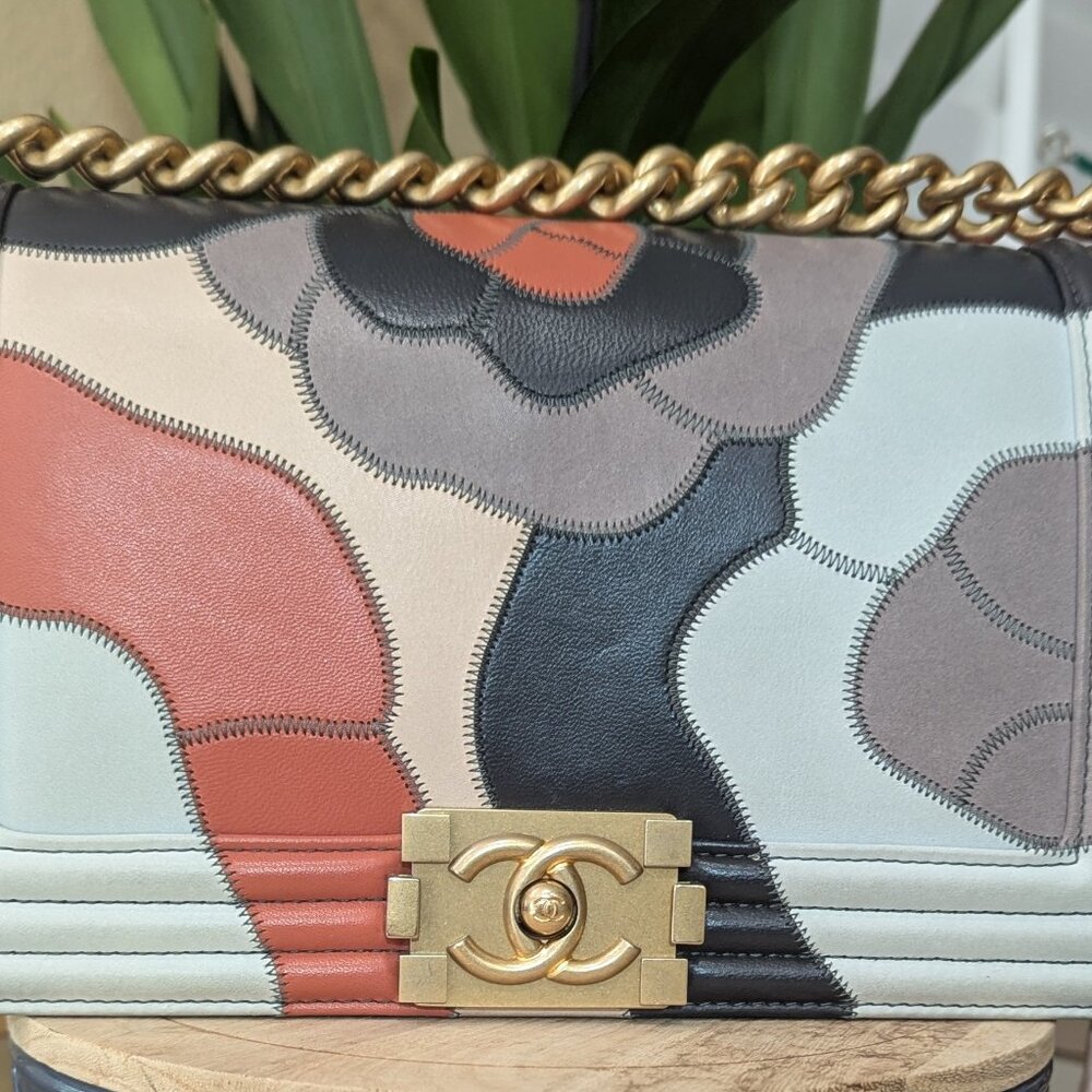 CHANEL Boy 20 Chain Shoulder Bag Calfskin Leather Multicolor